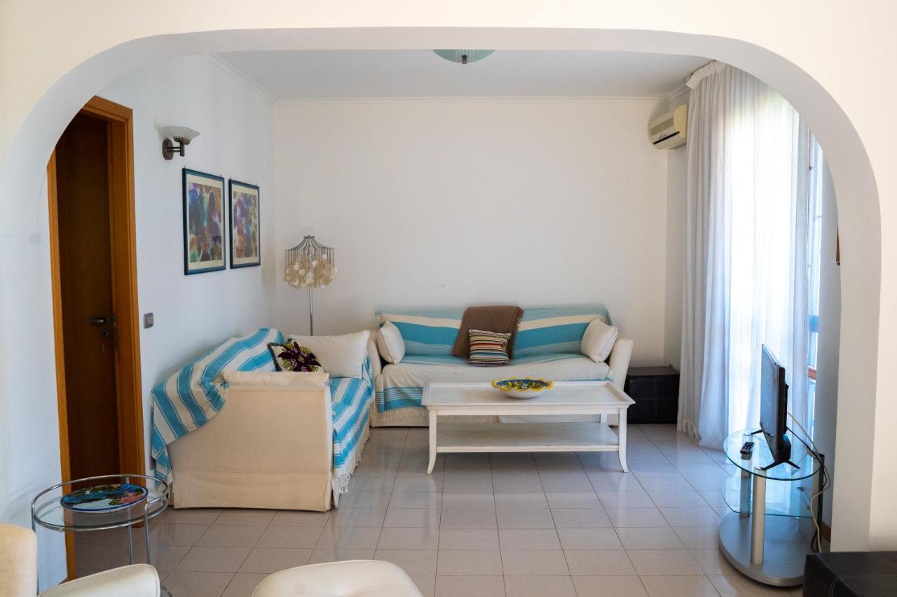 אסראלה Elegant Apartment In Residence With Pool מראה חיצוני תמונה